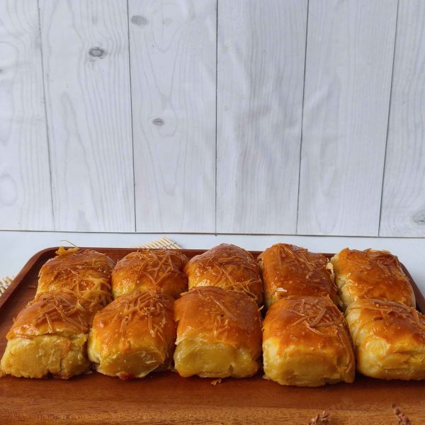 Pisang Bolen 10 Pcs - Image 3